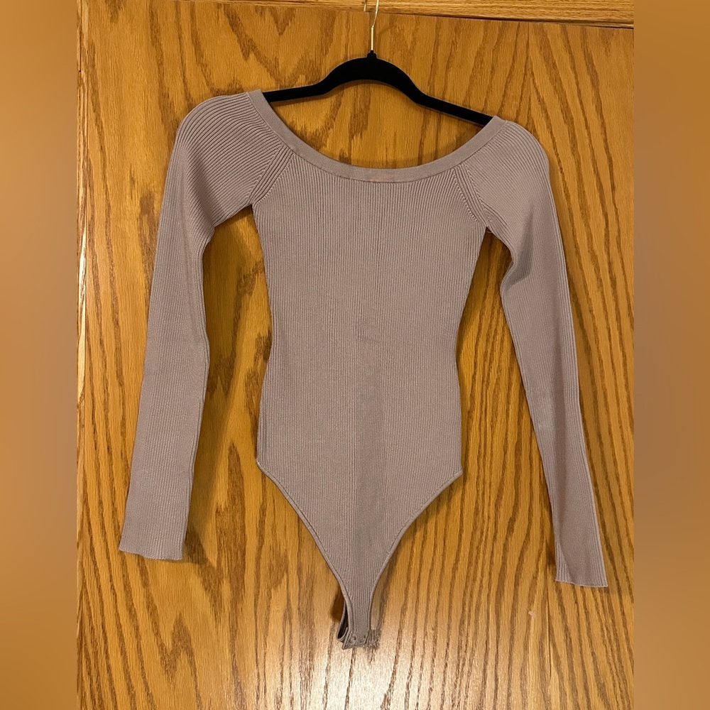 Good American Ribbed Knit Bodysuit - NWOT - Size 3 (L) Beige